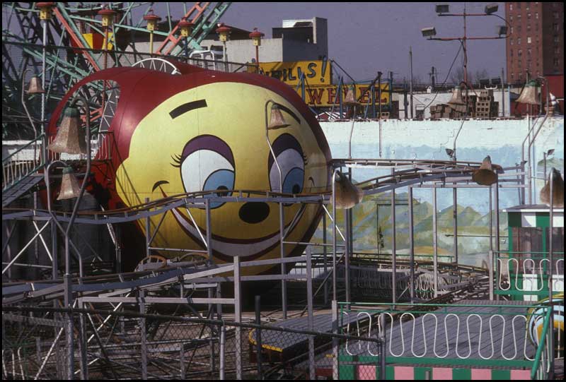 Deno's Wonder Wheel Park