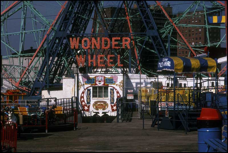 The entrance to the Wonder Wheel